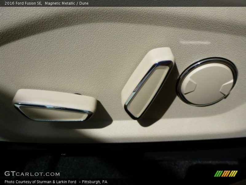 Magnetic Metallic / Dune 2016 Ford Fusion SE