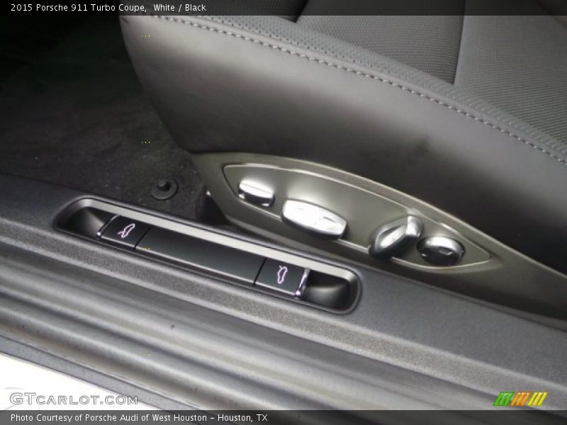Controls of 2015 911 Turbo Coupe