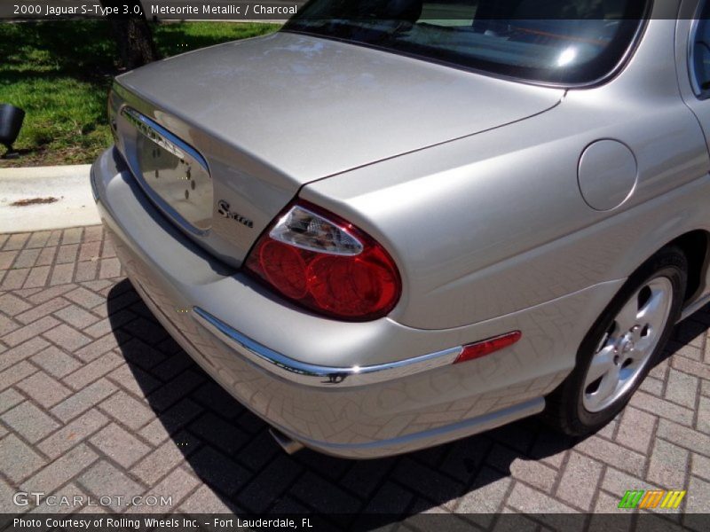 Meteorite Metallic / Charcoal 2000 Jaguar S-Type 3.0