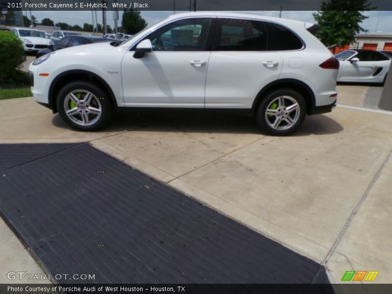 White / Black 2015 Porsche Cayenne S E-Hybrid