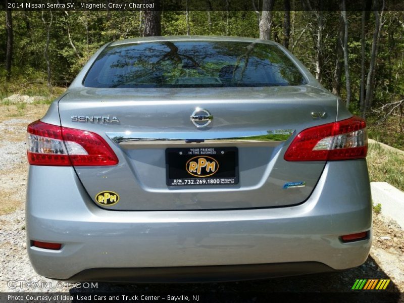 Magnetic Gray / Charcoal 2014 Nissan Sentra SV