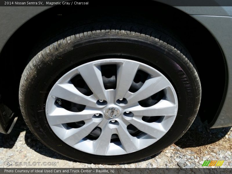Magnetic Gray / Charcoal 2014 Nissan Sentra SV