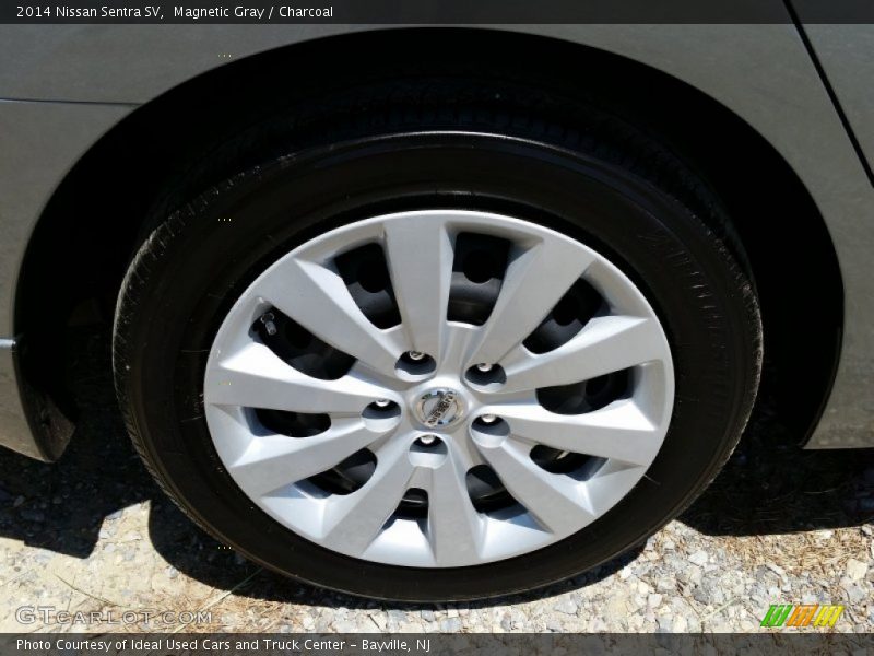Magnetic Gray / Charcoal 2014 Nissan Sentra SV