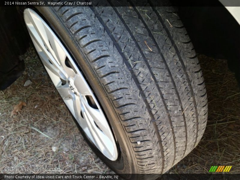 Magnetic Gray / Charcoal 2014 Nissan Sentra SV