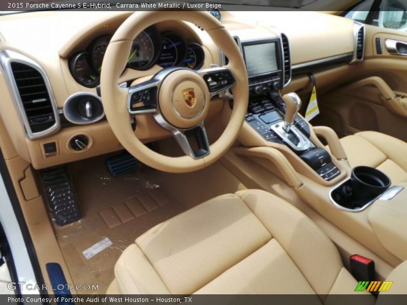Carrara White Metallic / Luxor Beige 2015 Porsche Cayenne S E-Hybrid