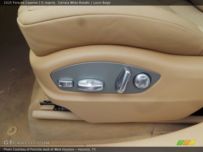 Carrara White Metallic / Luxor Beige 2015 Porsche Cayenne S E-Hybrid