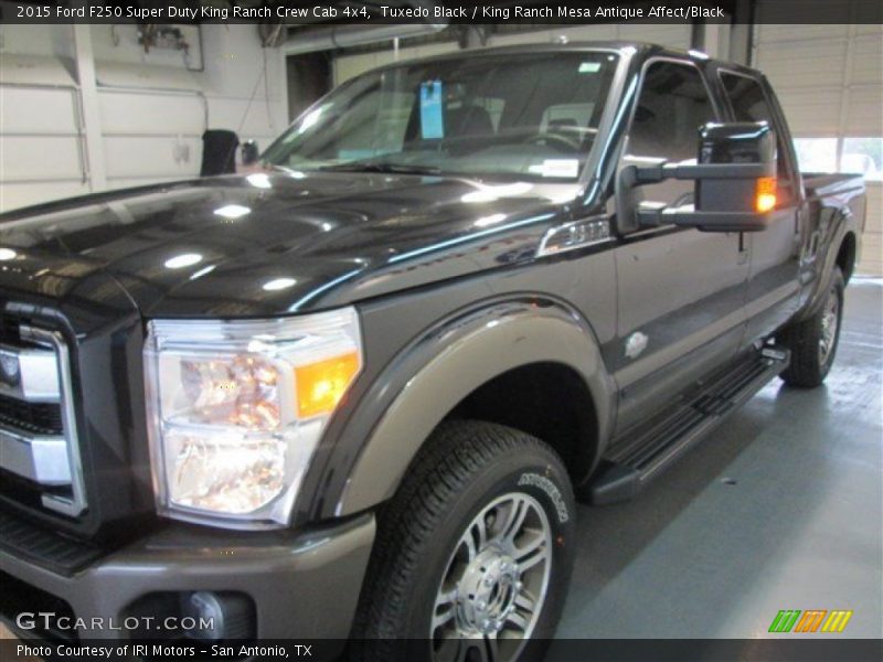 Tuxedo Black / King Ranch Mesa Antique Affect/Black 2015 Ford F250 Super Duty King Ranch Crew Cab 4x4