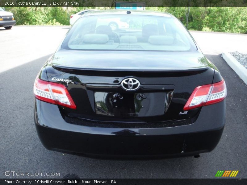 Black / Ash Gray 2010 Toyota Camry LE