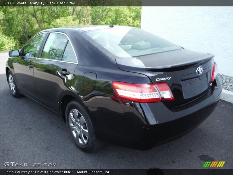 Black / Ash Gray 2010 Toyota Camry LE