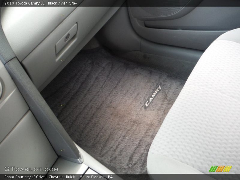 Black / Ash Gray 2010 Toyota Camry LE