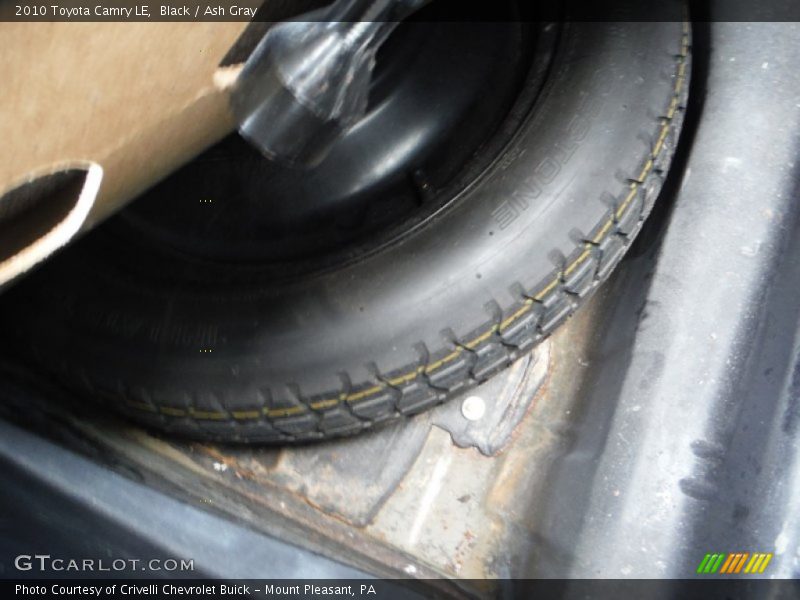 Black / Ash Gray 2010 Toyota Camry LE