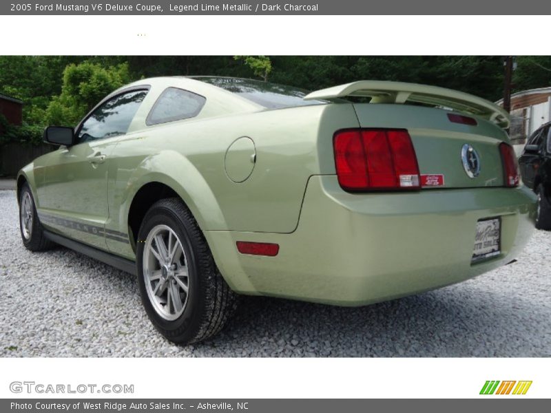 Legend Lime Metallic / Dark Charcoal 2005 Ford Mustang V6 Deluxe Coupe