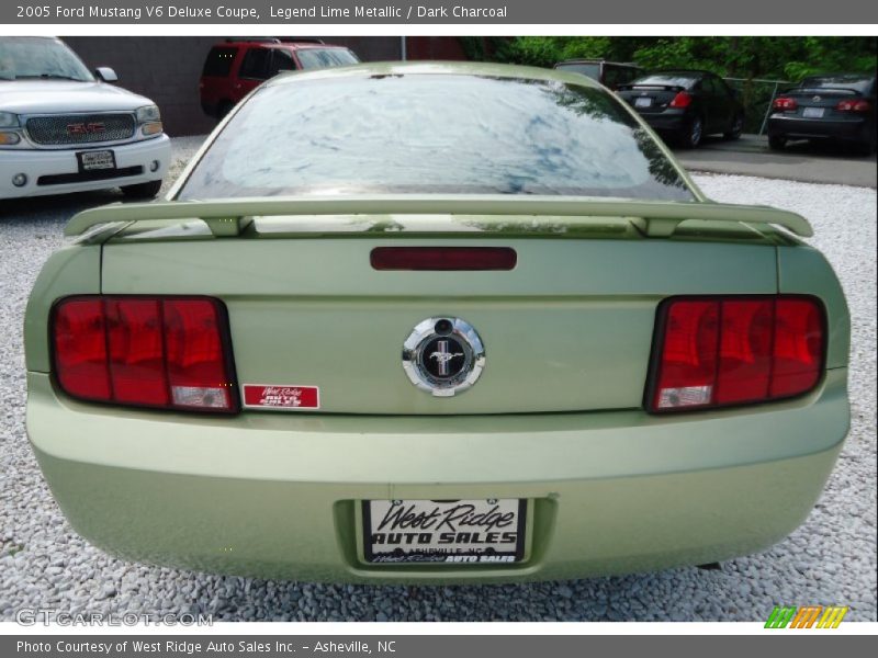 Legend Lime Metallic / Dark Charcoal 2005 Ford Mustang V6 Deluxe Coupe