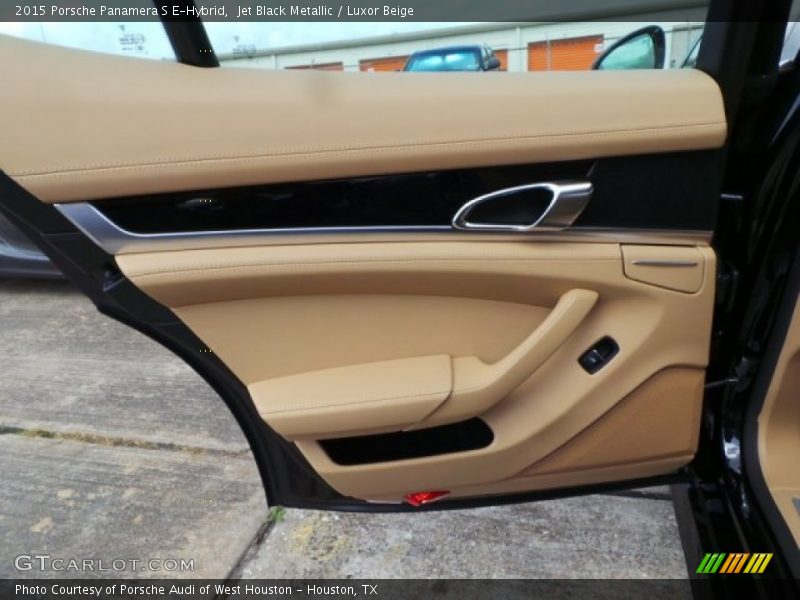 Door Panel of 2015 Panamera S E-Hybrid