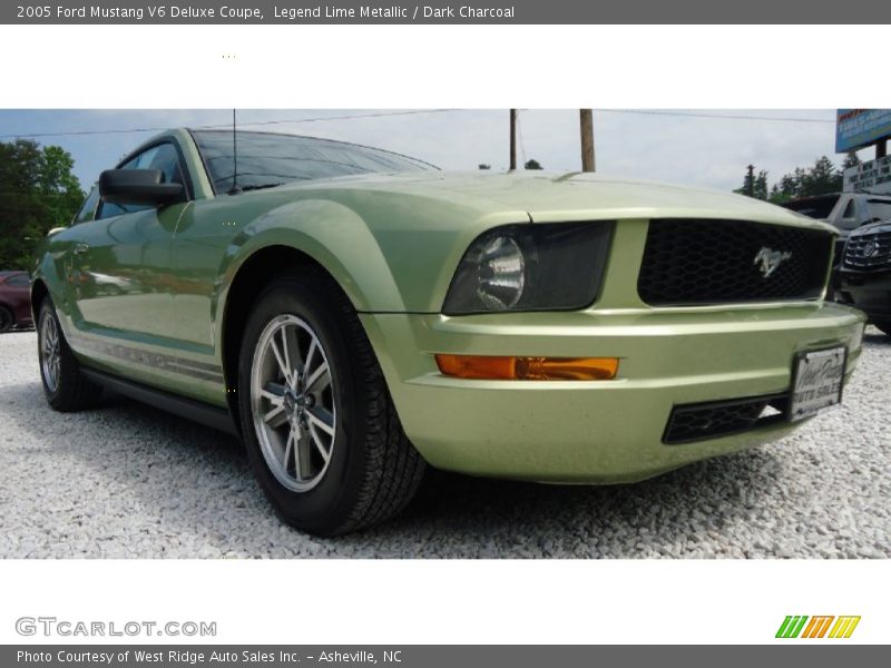 Legend Lime Metallic / Dark Charcoal 2005 Ford Mustang V6 Deluxe Coupe