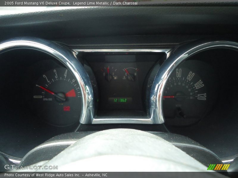 Legend Lime Metallic / Dark Charcoal 2005 Ford Mustang V6 Deluxe Coupe