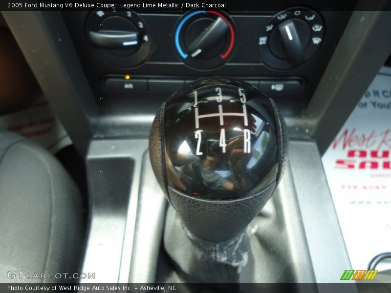 Legend Lime Metallic / Dark Charcoal 2005 Ford Mustang V6 Deluxe Coupe