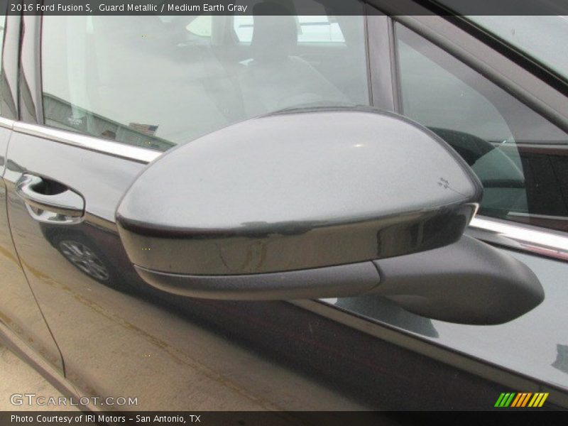 Guard Metallic / Medium Earth Gray 2016 Ford Fusion S