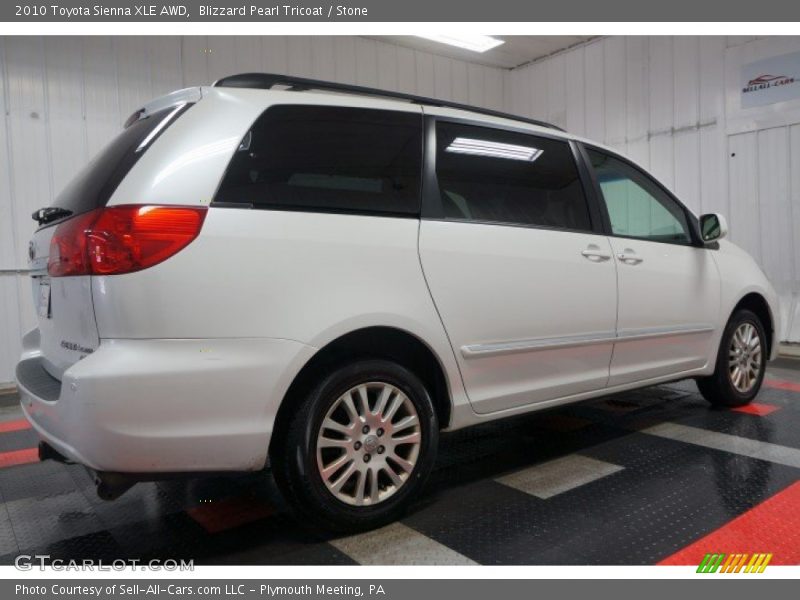 Blizzard Pearl Tricoat / Stone 2010 Toyota Sienna XLE AWD