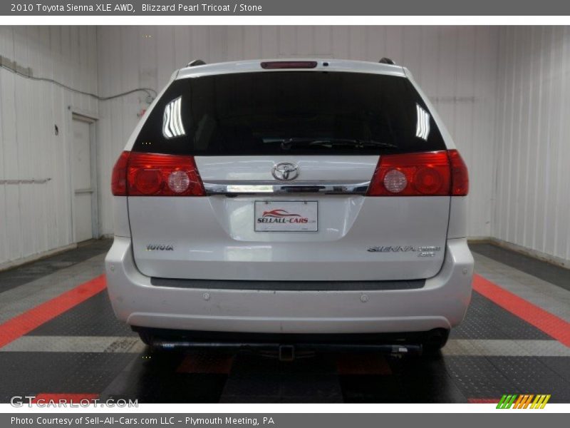 Blizzard Pearl Tricoat / Stone 2010 Toyota Sienna XLE AWD