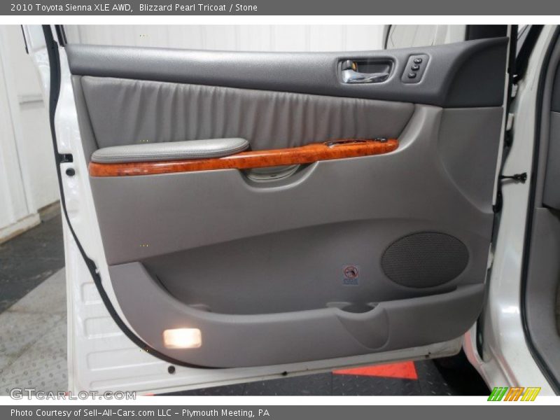 Blizzard Pearl Tricoat / Stone 2010 Toyota Sienna XLE AWD
