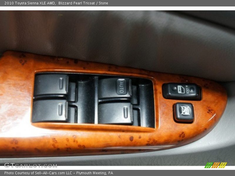 Blizzard Pearl Tricoat / Stone 2010 Toyota Sienna XLE AWD