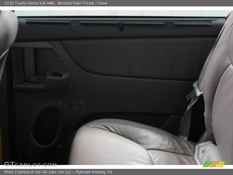 Blizzard Pearl Tricoat / Stone 2010 Toyota Sienna XLE AWD