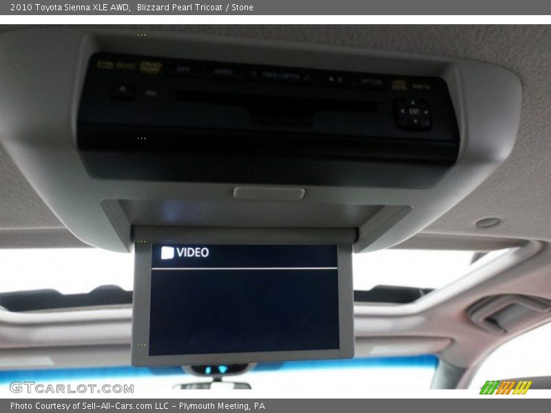 Blizzard Pearl Tricoat / Stone 2010 Toyota Sienna XLE AWD