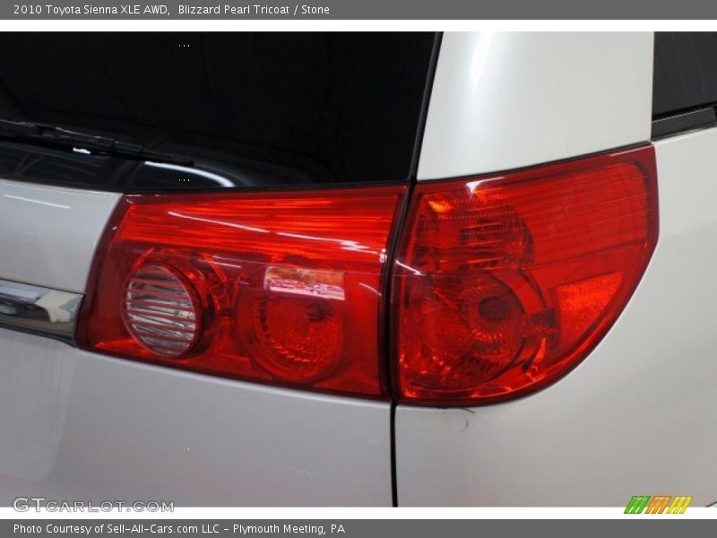 Blizzard Pearl Tricoat / Stone 2010 Toyota Sienna XLE AWD