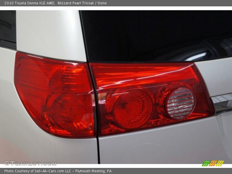 Blizzard Pearl Tricoat / Stone 2010 Toyota Sienna XLE AWD