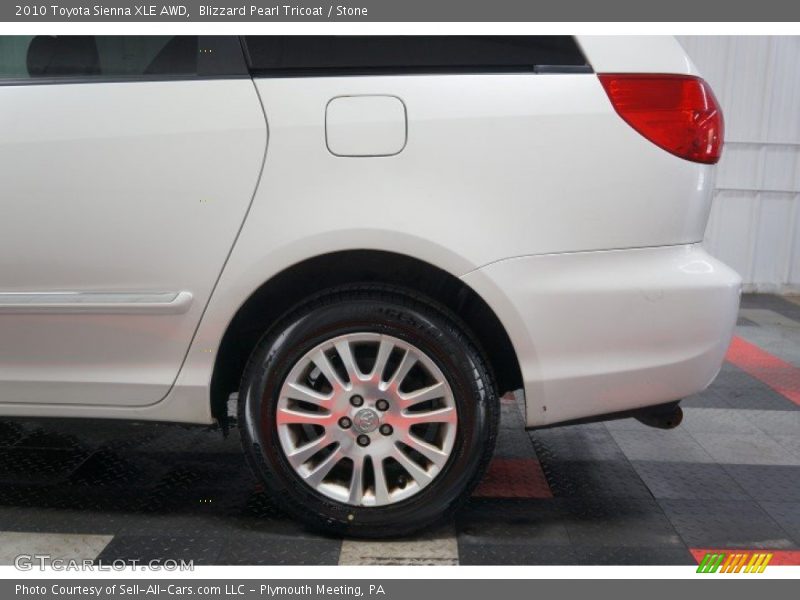 Blizzard Pearl Tricoat / Stone 2010 Toyota Sienna XLE AWD