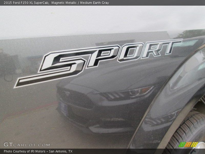 Magnetic Metallic / Medium Earth Gray 2015 Ford F150 XL SuperCab