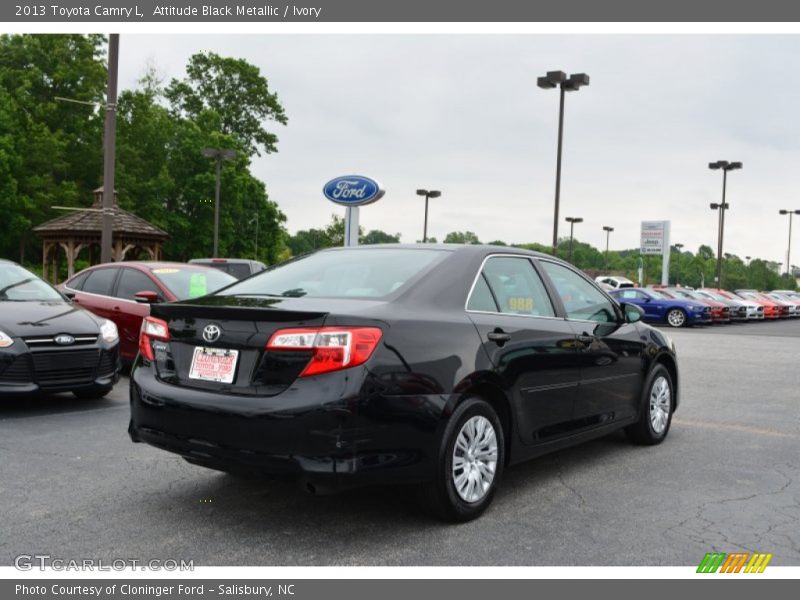 Attitude Black Metallic / Ivory 2013 Toyota Camry L
