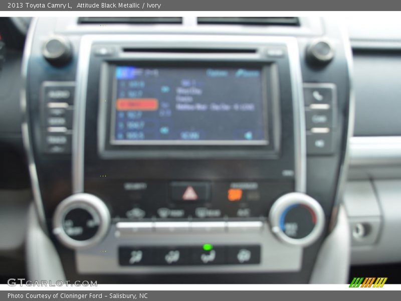 Attitude Black Metallic / Ivory 2013 Toyota Camry L