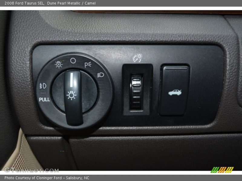 Dune Pearl Metallic / Camel 2008 Ford Taurus SEL