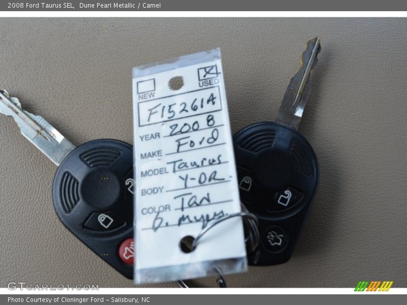 Dune Pearl Metallic / Camel 2008 Ford Taurus SEL