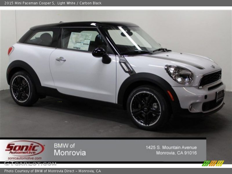 Light White / Carbon Black 2015 Mini Paceman Cooper S