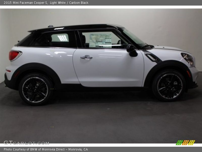 Light White / Carbon Black 2015 Mini Paceman Cooper S