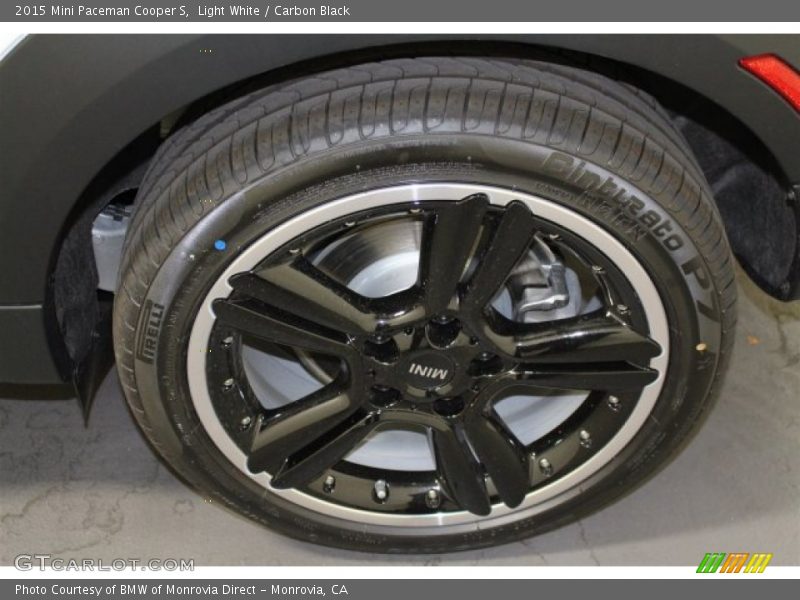 Light White / Carbon Black 2015 Mini Paceman Cooper S