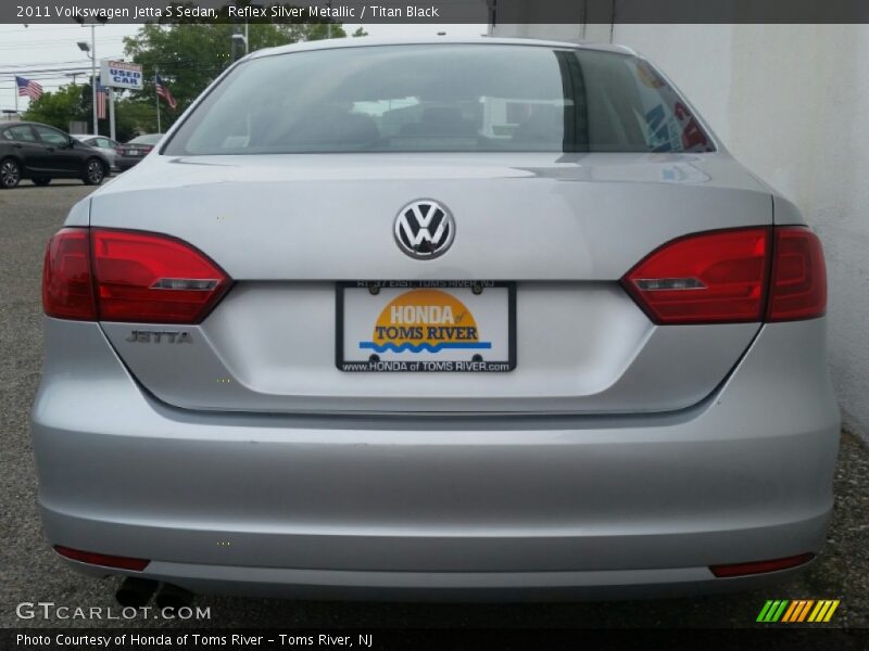 Reflex Silver Metallic / Titan Black 2011 Volkswagen Jetta S Sedan