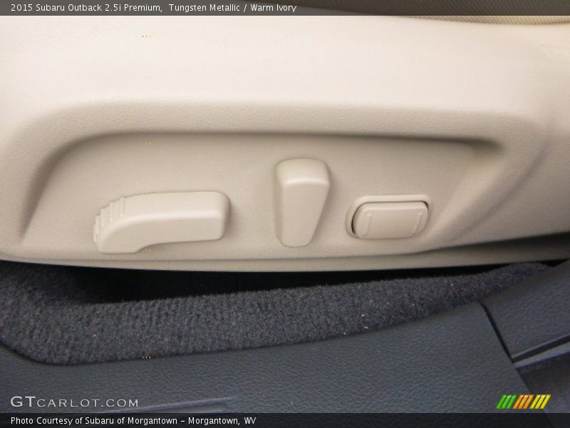 Tungsten Metallic / Warm Ivory 2015 Subaru Outback 2.5i Premium