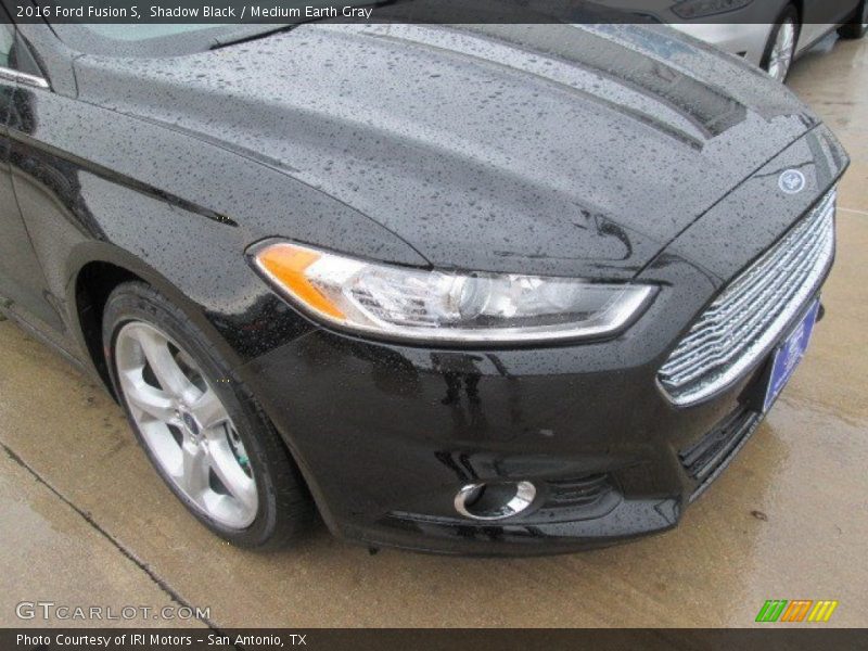 Shadow Black / Medium Earth Gray 2016 Ford Fusion S