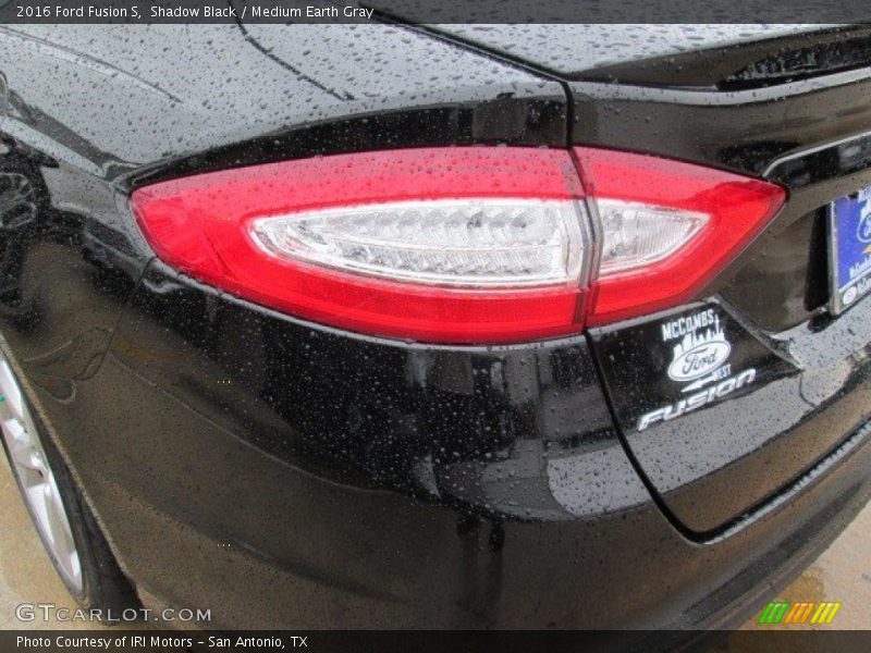 Shadow Black / Medium Earth Gray 2016 Ford Fusion S