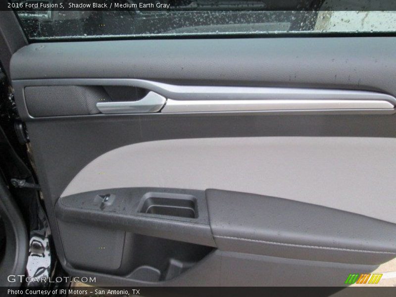 Shadow Black / Medium Earth Gray 2016 Ford Fusion S