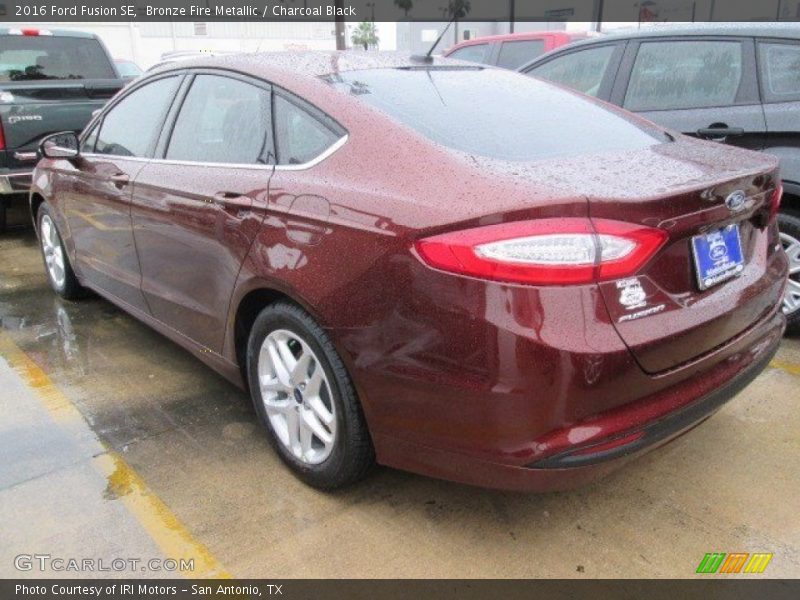 Bronze Fire Metallic / Charcoal Black 2016 Ford Fusion SE