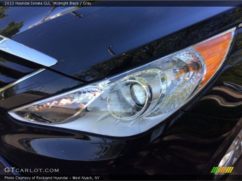 Midnight Black / Gray 2013 Hyundai Sonata GLS