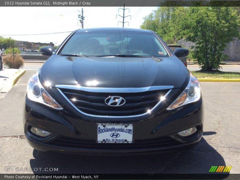 Midnight Black / Gray 2013 Hyundai Sonata GLS