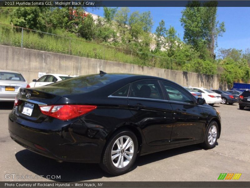 Midnight Black / Gray 2013 Hyundai Sonata GLS