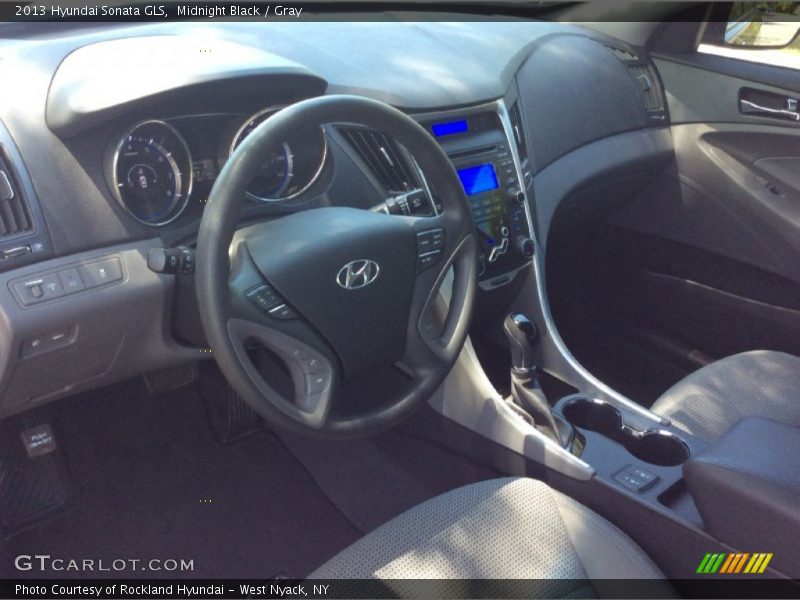 Midnight Black / Gray 2013 Hyundai Sonata GLS