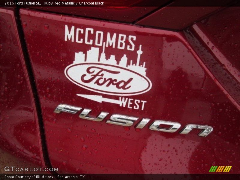Ruby Red Metallic / Charcoal Black 2016 Ford Fusion SE